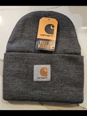 Carhartt Gray Cuffed Knit Beanie with Gold Logo Tag
